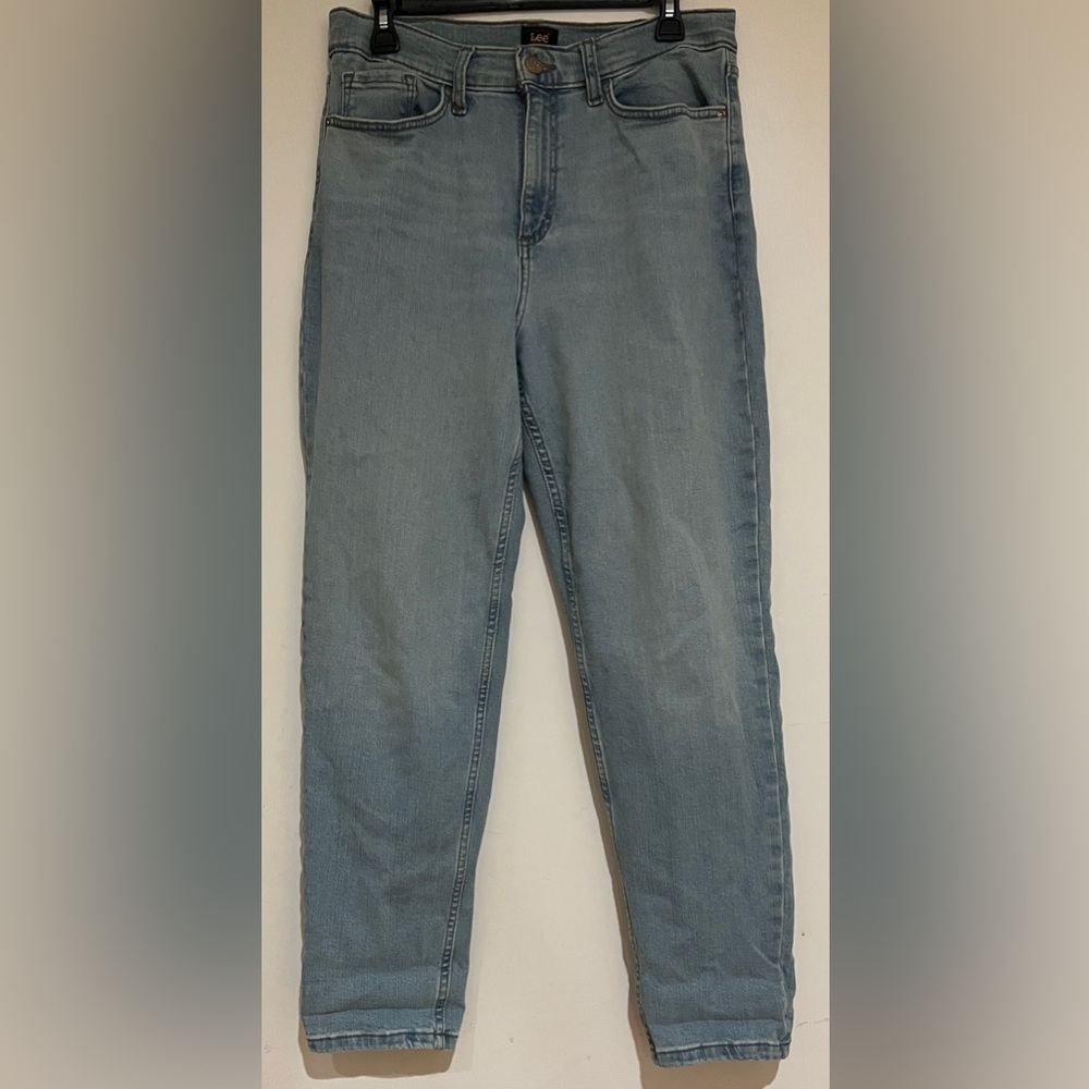 Lee Women's Straight Leg Jeans in Light Blue
